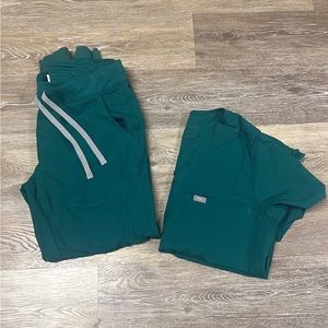 Figs scrubs set
